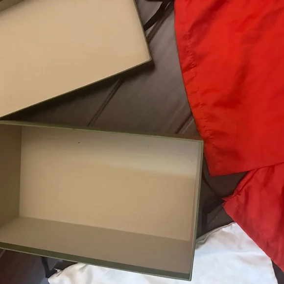 Gucci Olive Green Box - Picture 3 of 6